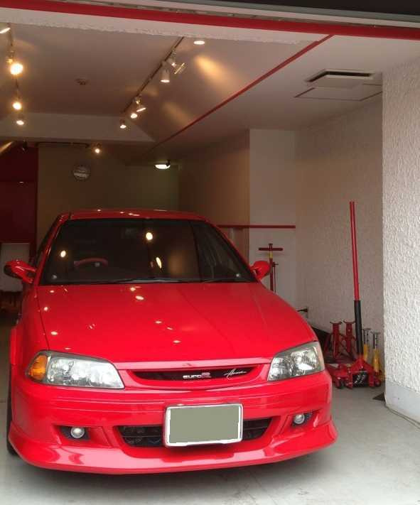 タイヤ交換なら大阪のよつばタイヤ！兵庫・京都からもアクセス良好！持ち込みタイヤ交換店なら大阪のよつばタイヤ！