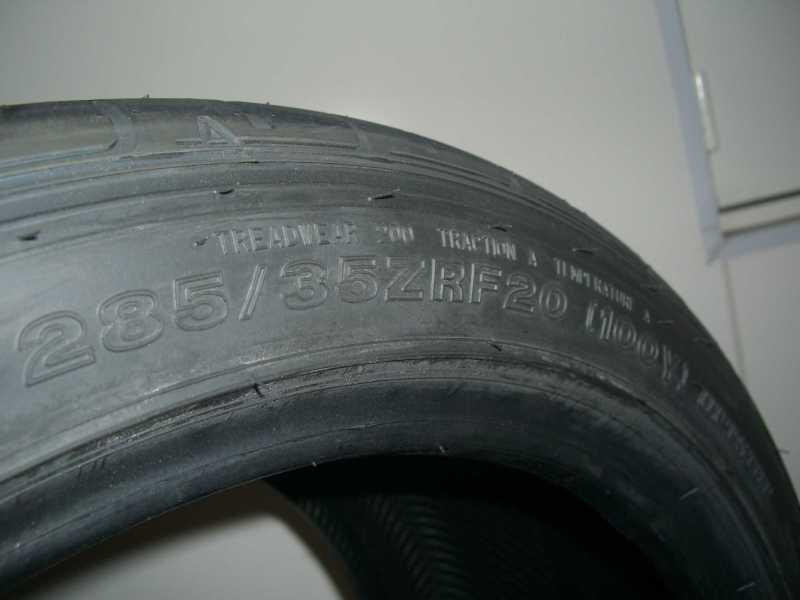 タイヤ交換なら大阪のよつばタイヤ！兵庫・京都からもアクセス良好！持ち込みタイヤ交換店なら大阪のよつばタイヤ！