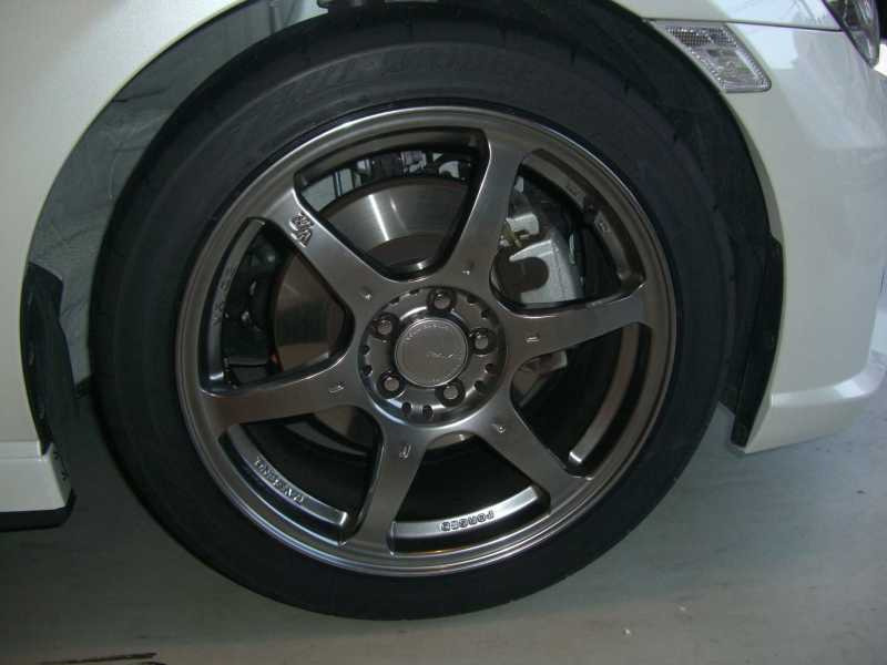 タイヤ交換なら大阪のよつばタイヤ！兵庫・京都からもアクセス良好！持ち込みタイヤ交換店なら大阪のよつばタイヤ！