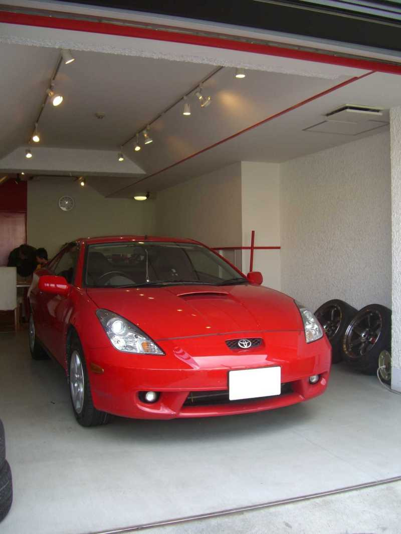 タイヤ交換なら大阪のよつばタイヤ！兵庫・京都からもアクセス良好！持ち込みタイヤ交換店なら大阪のよつばタイヤ！